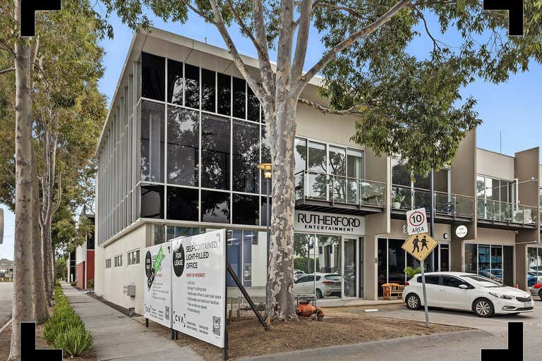 135/15 Hall Street Port Melbourne VIC 3207 - Image 1