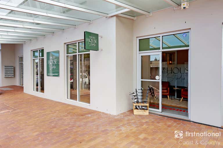 2/124 Terralong Street Kiama NSW 2533 - Image 2