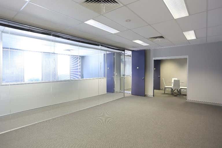 125 RACECOURSE ROAD Rutherford NSW 2320 - Image 3