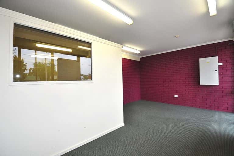 2/16 Creek Street Bendigo VIC 3550 - Image 4