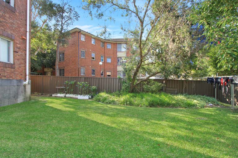 Acton Court, 21 Crown Street Wollongong NSW 2500 - Image 4