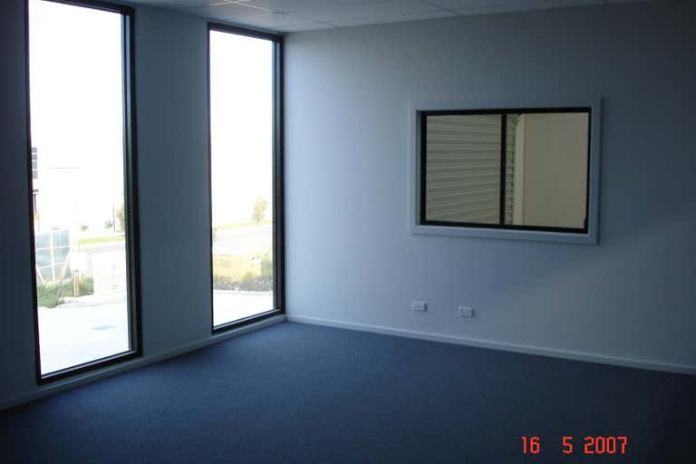 UNIT 3 24 Humeside Drive Campbellfield VIC 3061 - Image 3