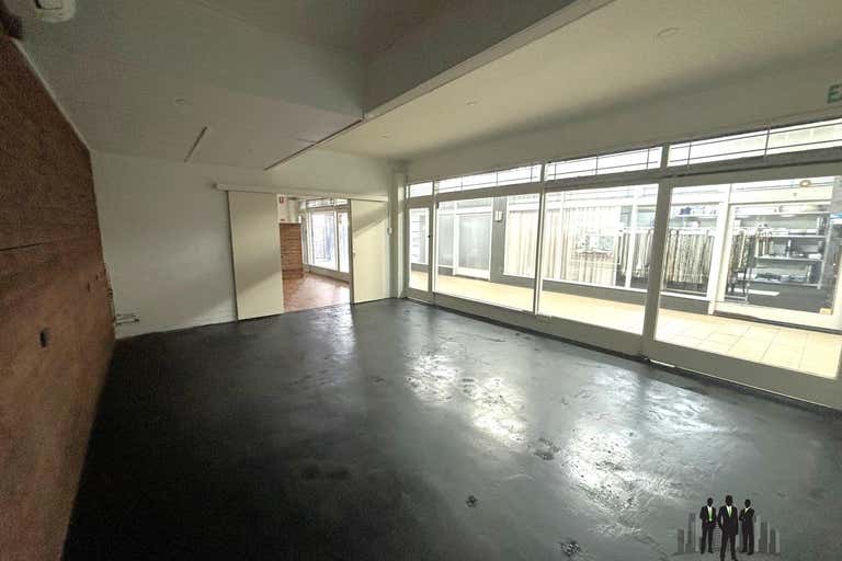 8&10, 20 King St Caboolture QLD 4510 - Image 3