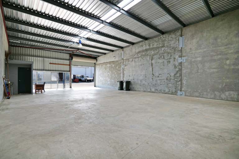 Unit 13, 96-100 Briggs Street Welshpool WA 6106 - Image 2