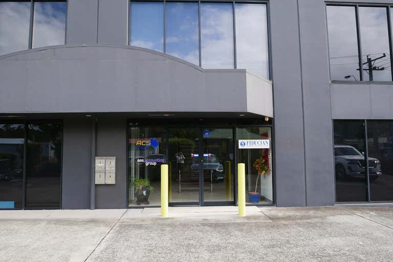 Unit 3, 28 Barralong Road Erina NSW 2250 - Image 2