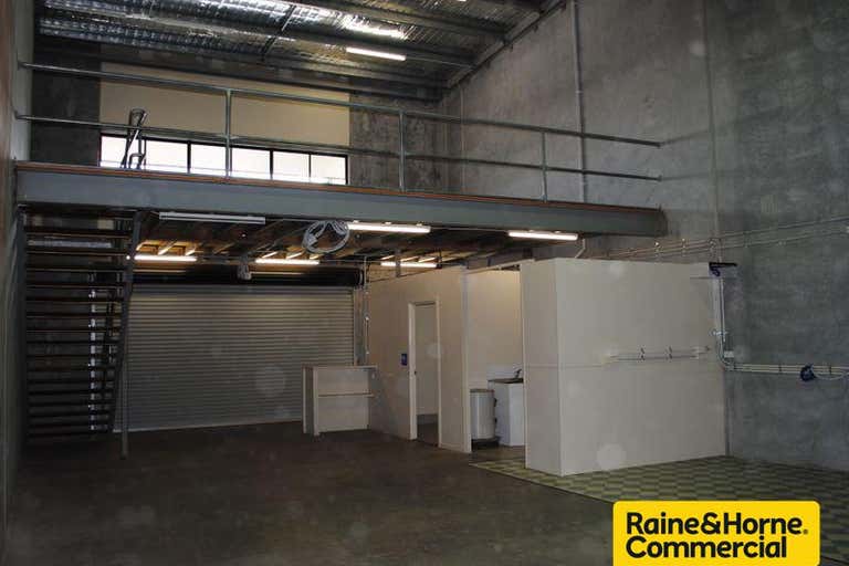 T2/16-18 Dexter Street South Toowoomba QLD 4350 - Image 2