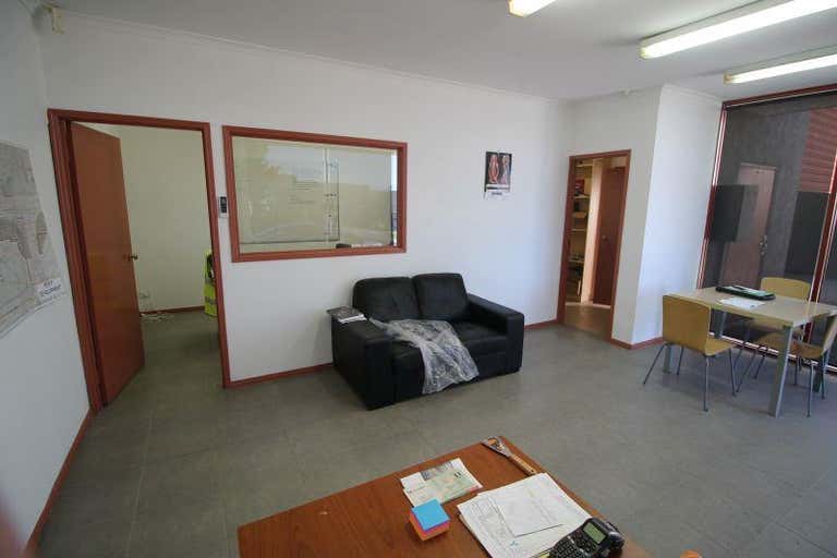 22 Carl Court Hallam VIC 3803 - Image 3