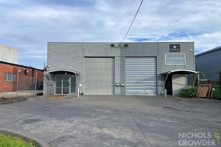 2/24 Diane Street Mornington VIC 3931 - Image 1