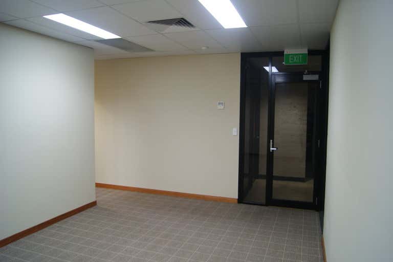 Suite 2, 477 Ruthven Street Toowoomba City QLD 4350 - Image 4