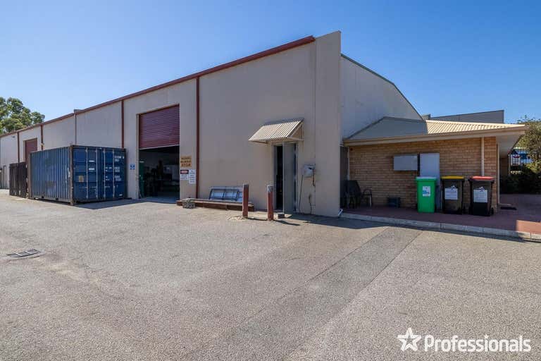 1/12 Dickens Place Armadale WA 6112 - Image 1