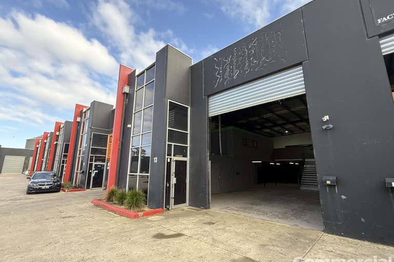 13/14-17 Hogan Court Pakenham VIC 3810 - Image 1