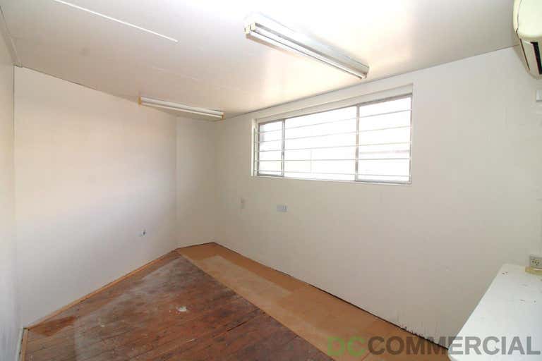 5/3 Bellevue Street Toowoomba City QLD 4350 - Image 4