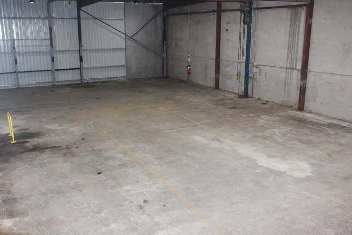 Rear Warehouse & Yard, 5-7 Tatura Avenue North Gosford NSW 2250 - Image 4