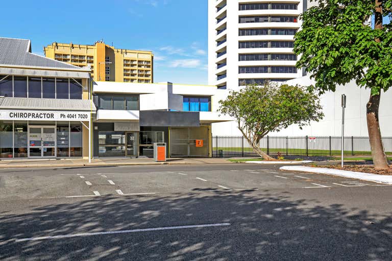 13&14/32 Grafton Street Cairns City QLD 4870 - Image 1
