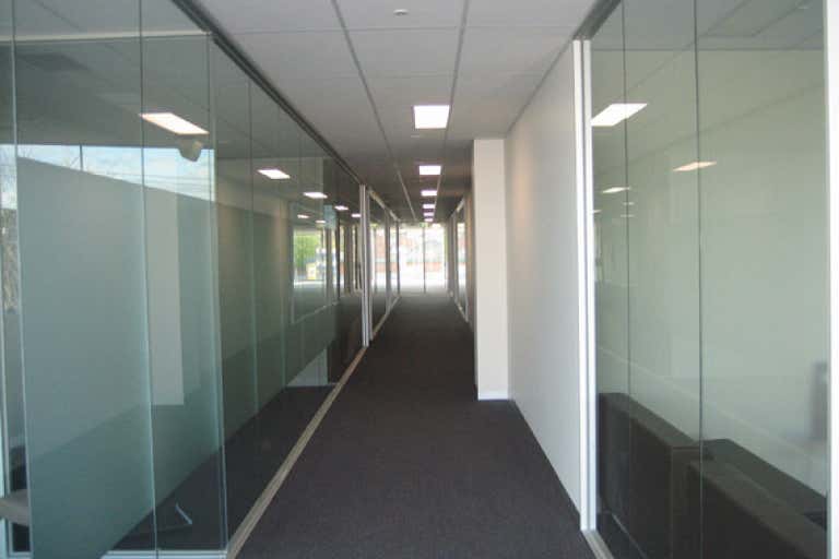 Suite 5, Level 1, 326 Keilor Road Niddrie VIC 3042 - Image 4