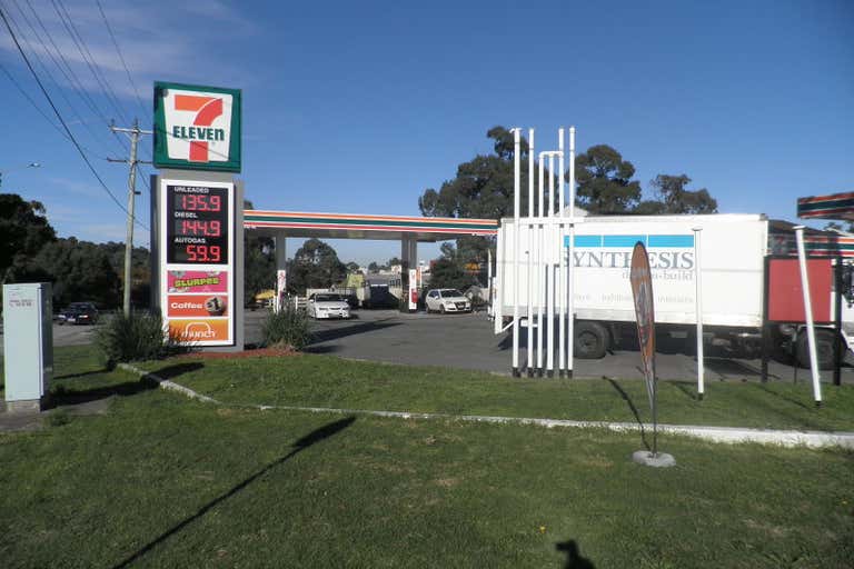 7-Eleven, 936  Mountain Highway Bayswater VIC 3153 - Image 3