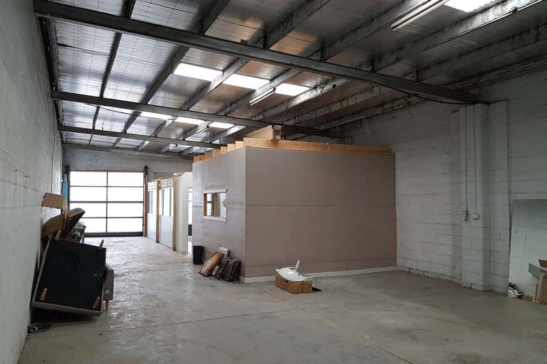 1/27-29 New Street Frankston VIC 3199 - Image 4