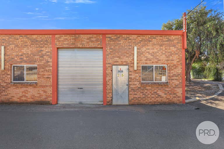 1/25 Griffin Avenue Tamworth NSW 2340 - Image 1