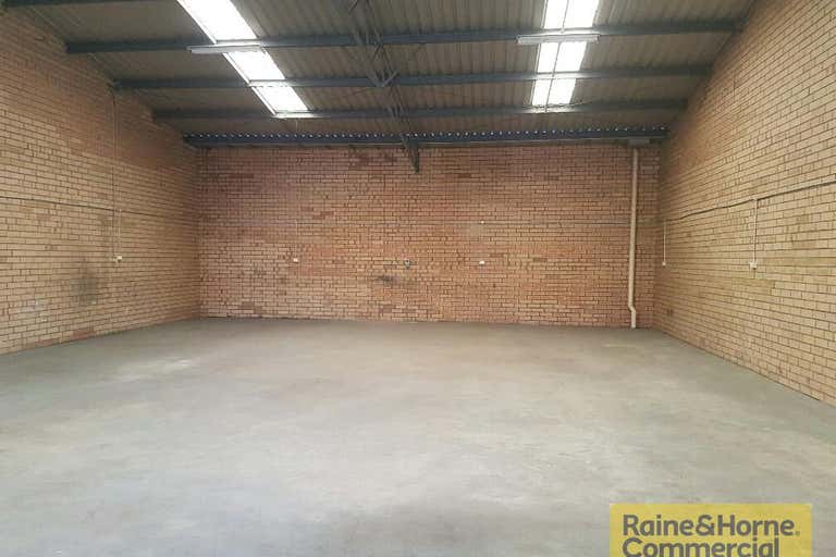 3 / 31 Berriman Drive Wangara WA 6065 - Image 2