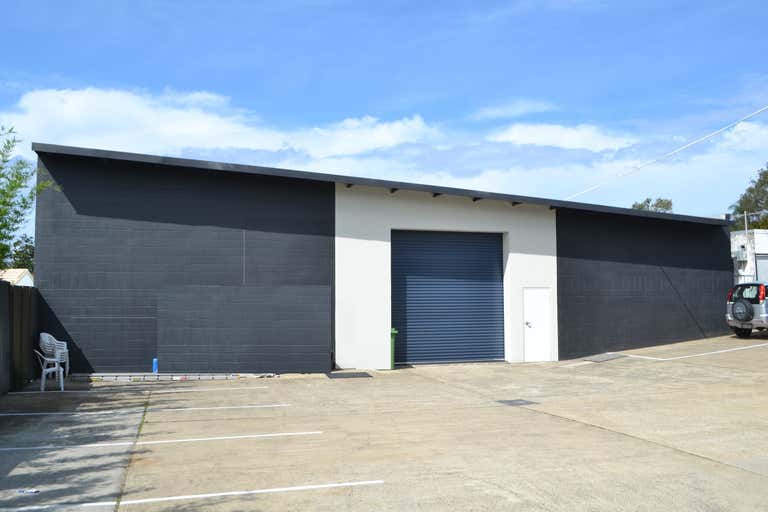 WEST BURLEIGH ROAD WAREHOUSE PLUS - Image 2
