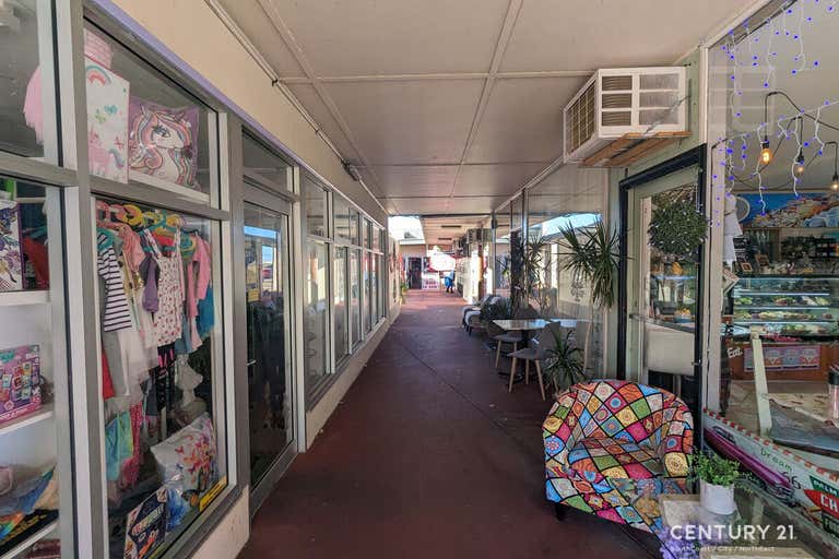 Shop 2, 58 Ocean Street Victor Harbor SA 5211 - Image 2