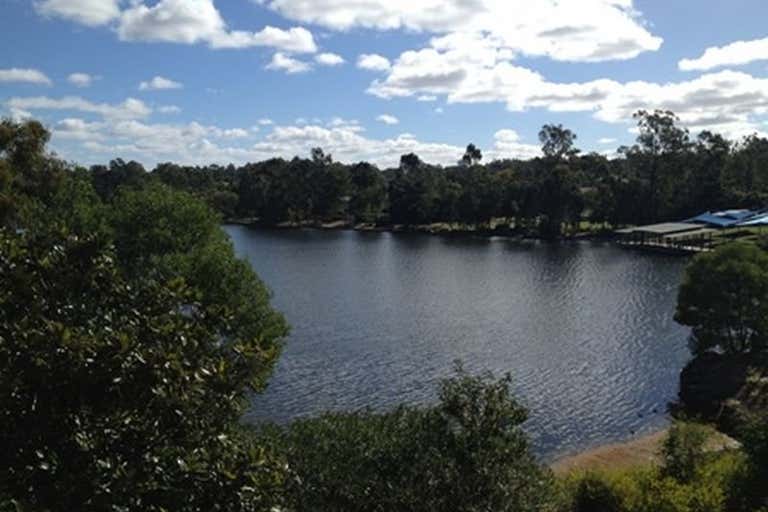 4/4 / 1 The Esplanade Forest Lake QLD 4078 - Image 1