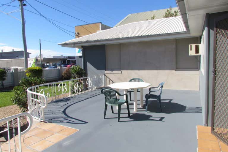7/141 Auckland Street Gladstone Central QLD 4680 - Image 3
