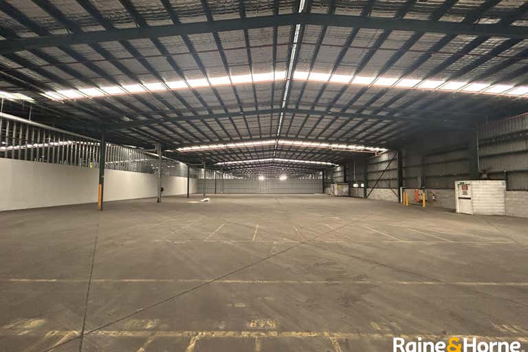 1/74 Mildura Street Fyshwick ACT 2609 - Image 3