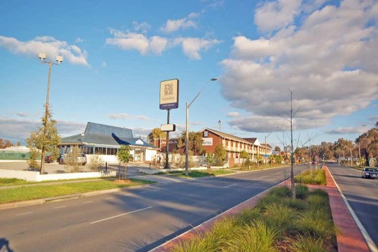 358-362 Wodonga Place Albury NSW 2640 - Image 4