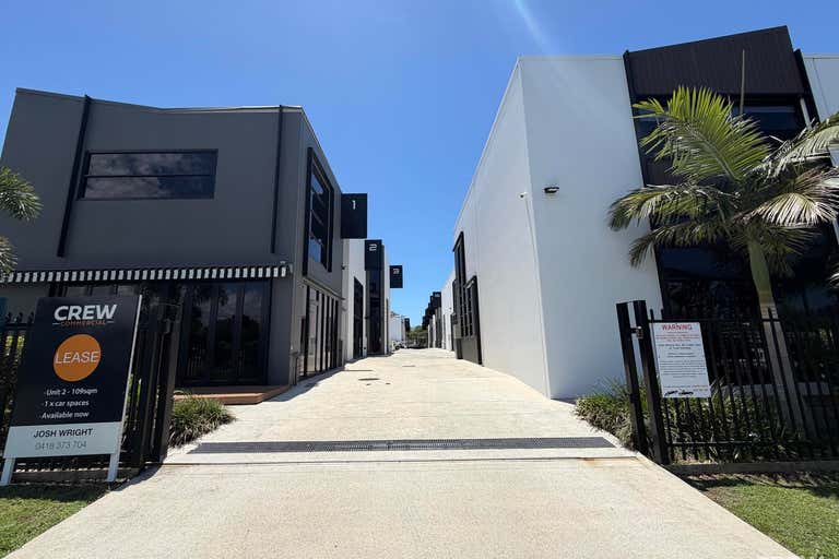 2/2 Case Street Southport QLD 4215 - Image 1