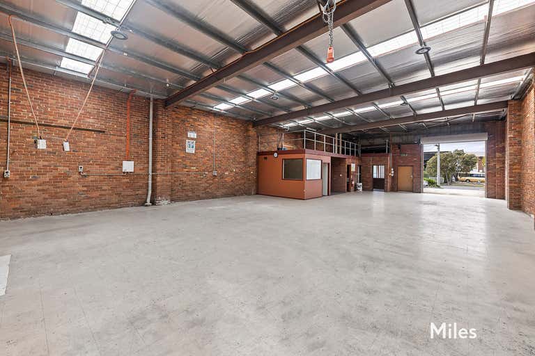 21 Northgate Drive Thomastown VIC 3074 - Image 2