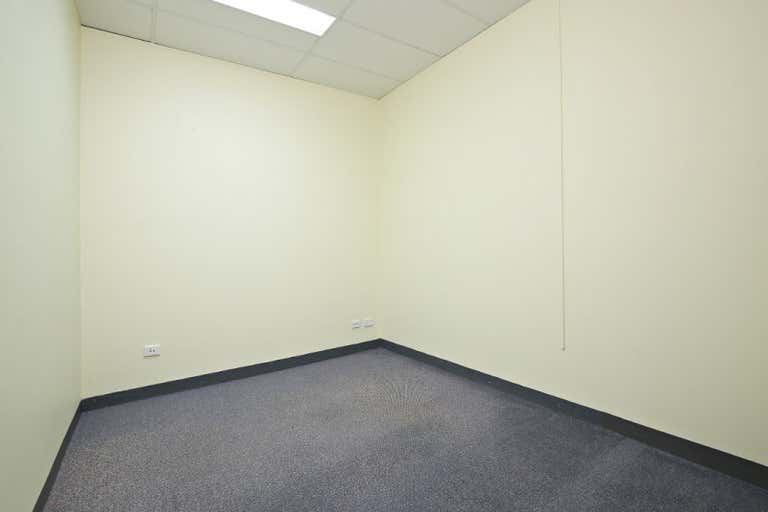 16/1 Newspaper Place Maroochydore QLD 4558 - Image 4