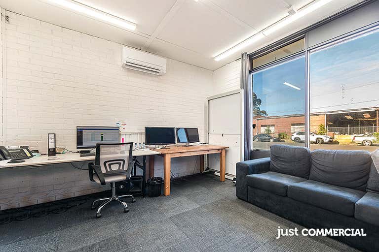 2B Bricker Street Cheltenham VIC 3192 - Image 2