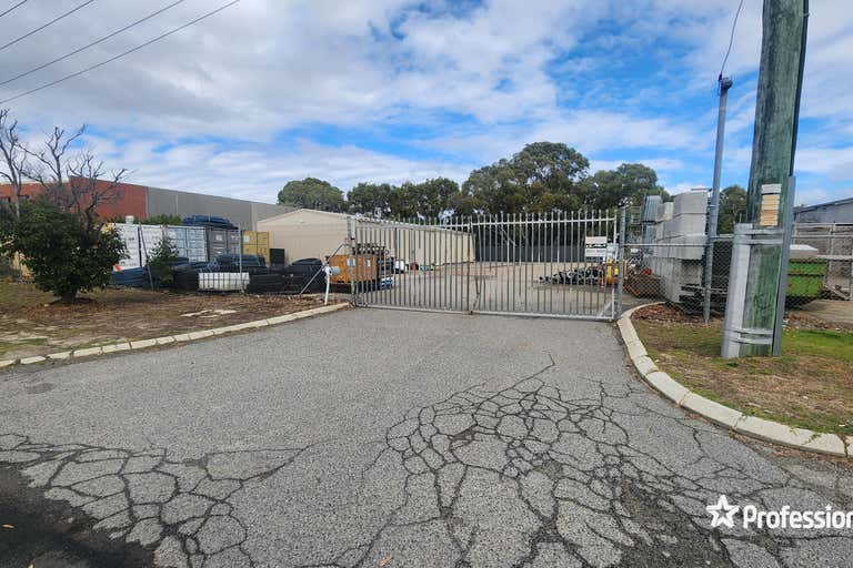 7 Harris Road Malaga WA 6090 - Image 1