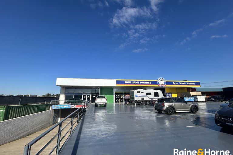 1/115 Wollongong street Fyshwick ACT 2609 - Image 1