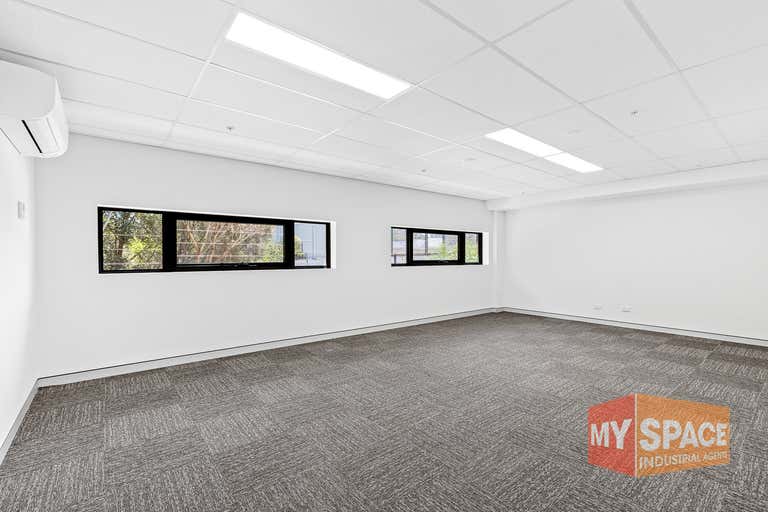 12/2 The Crescent Kingsgrove NSW 2208 - Image 3