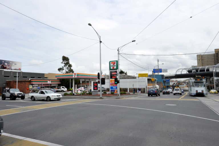 7-Eleven North Melbourne, 163-173 Boundary Road North Melbourne VIC 3051 - Image 4