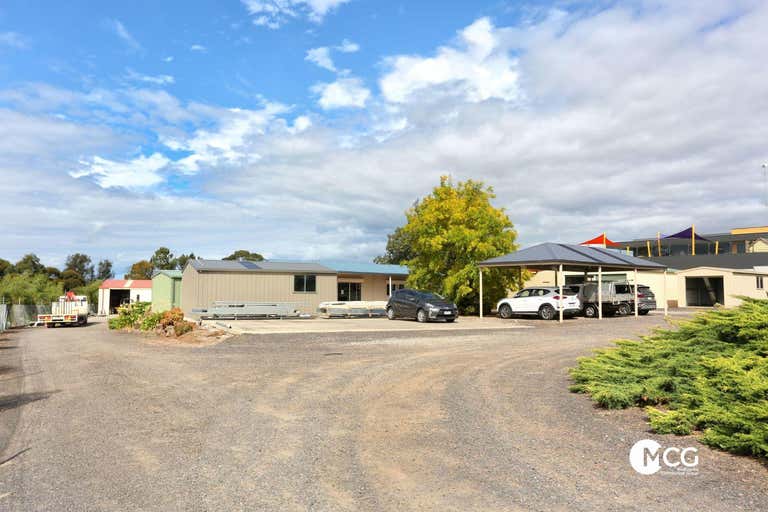 20 Wallace Avenue Point Cook VIC 3030 - Image 4