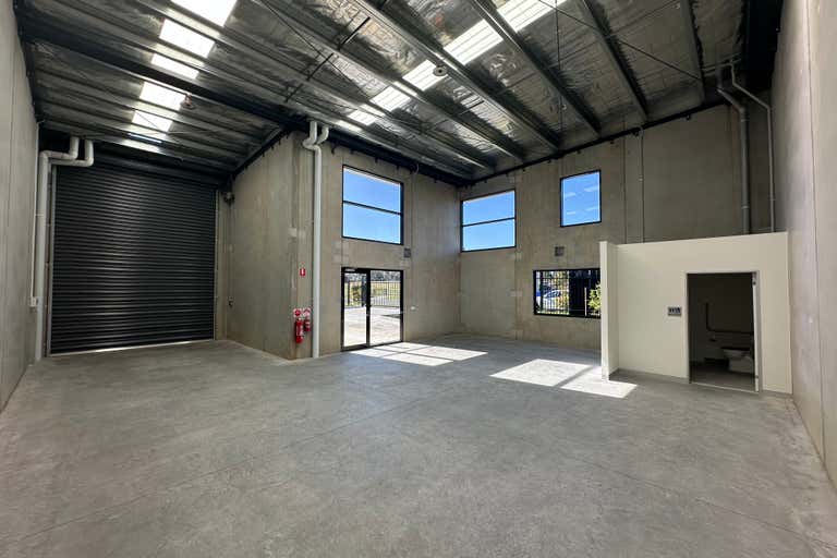 Unit 1/40 Danaher Drive South Morang VIC 3752 - Image 3