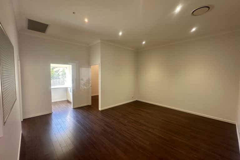 Unit 4, 49 Main Street Tamborine Mountain QLD 4272 - Image 4