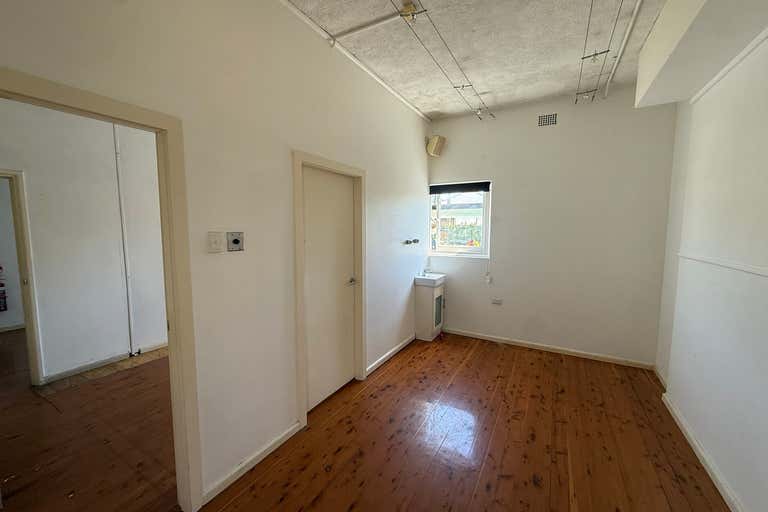 4/2 Balfour Street Fairy Meadow NSW 2519 - Image 3