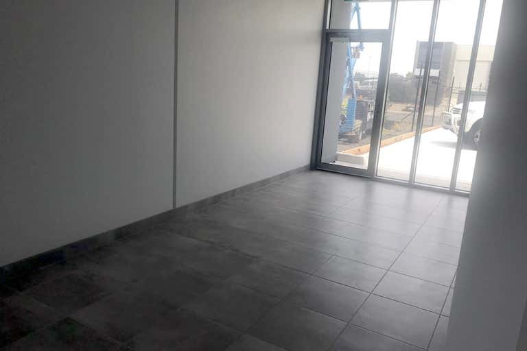 1/91 Riverside Ave Werribee VIC 3030 - Image 4