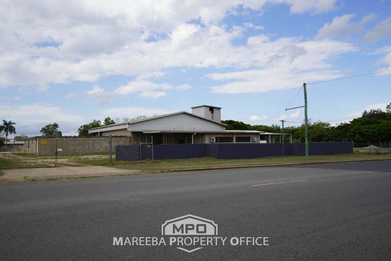 22 Costin Street Mareeba QLD 4880 - Image 2