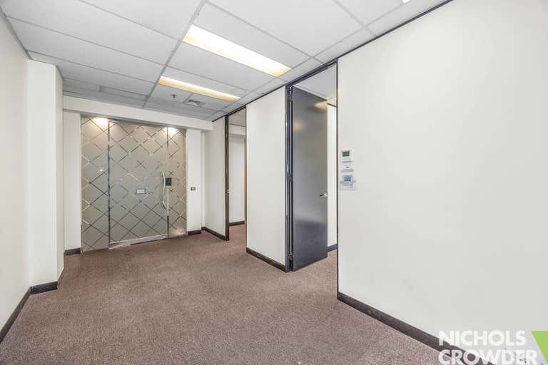 1422/1 Queens Road Melbourne VIC 3004 - Image 4