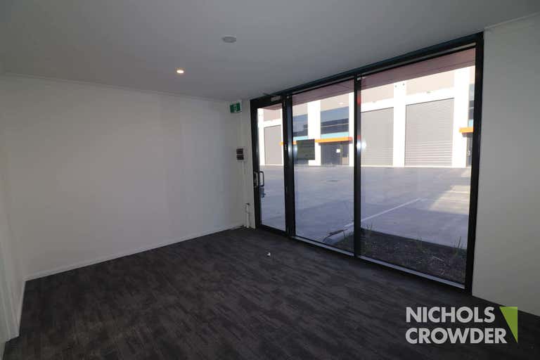 2 Hawk Place Clyde North VIC 3978 - Image 2