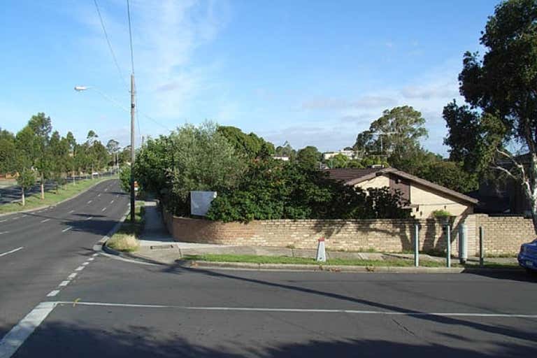 132 Manningham Rd Bulleen VIC 3105 - Image 1