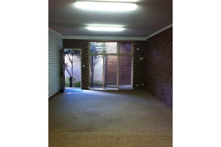 Unit 3, 3/16 Hill Street Camden NSW 2570 - Image 2