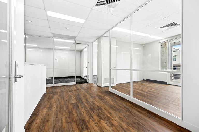 1/77 Yarra Street Geelong VIC 3220 - Image 2