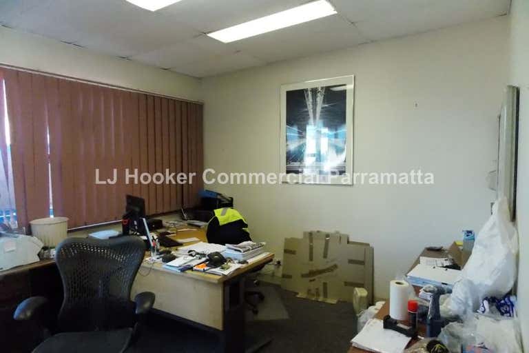 Unit 3, 129-141 Woodpark Road Smithfield NSW 2164 - Image 4