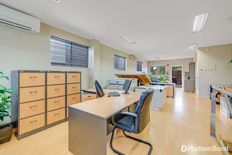 17a Diana Drive Blackburn North VIC 3130 - Image 4